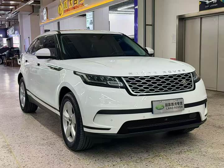Фото 3 - Land Rover Range Rover Velar