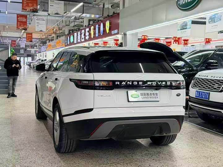 Фото 7 - Land Rover Range Rover Velar