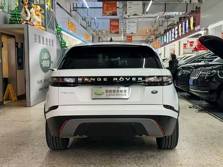 Фото 8 - Land Rover Range Rover Velar