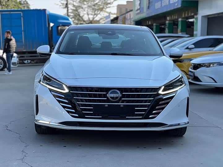 Фото 2 - Nissan Teana