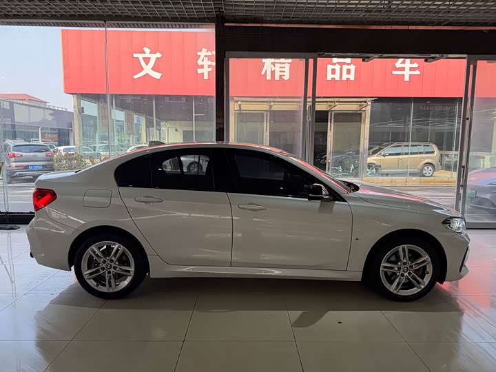 Фото 6 - BMW 1 Series