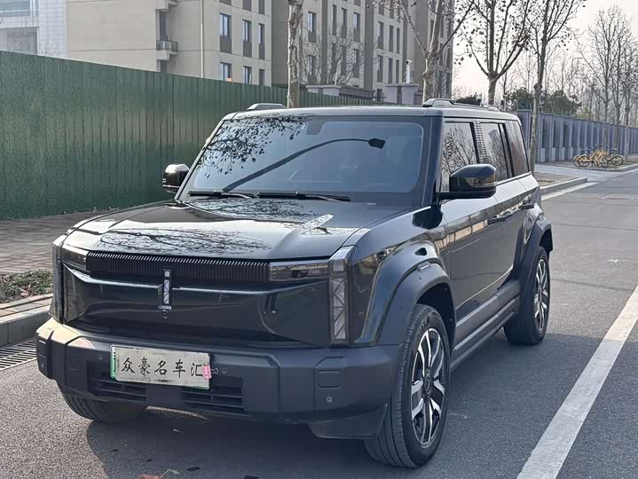 Фото 1 - Chery iCar 03