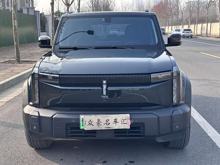 Фото 2 - Chery iCar 03