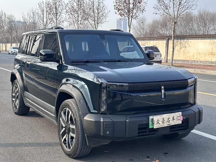 Фото 3 - Chery iCar 03