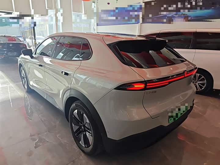 Фото 5 - Changan Deepal S05