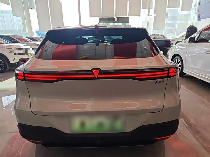 Фото 6 - Changan Deepal S05