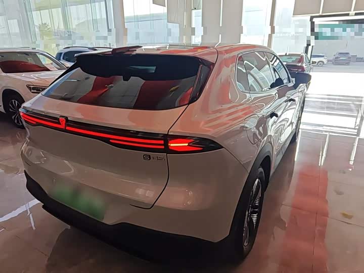 Фото 7 - Changan Deepal S05