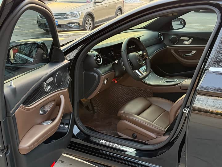 Фото 7 - Mercedes-Benz E-Class Hybrid