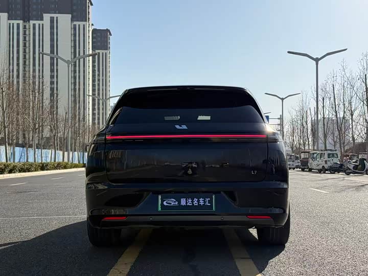 Фото 8 - LiXiang L7