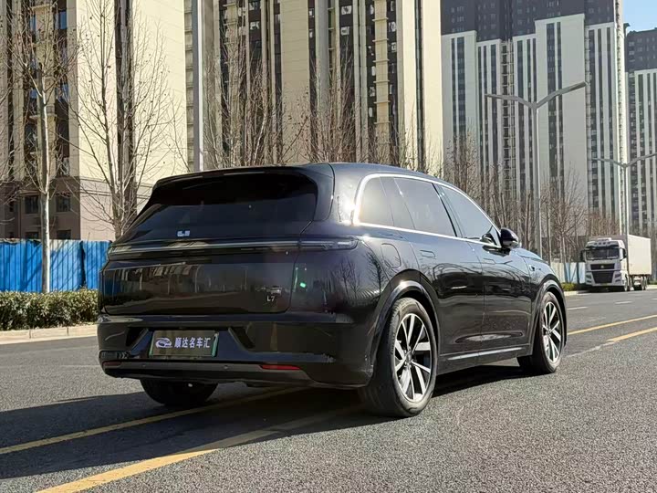 Фото 9 - LiXiang L7