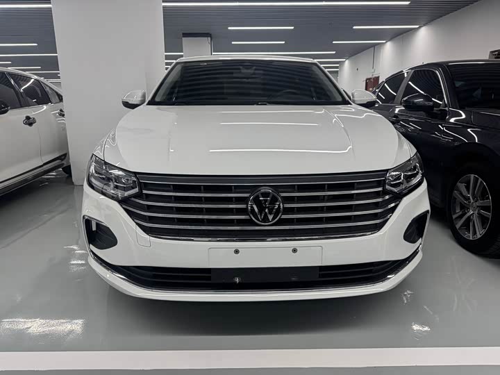 Фото 2 - Volkswagen Lavida