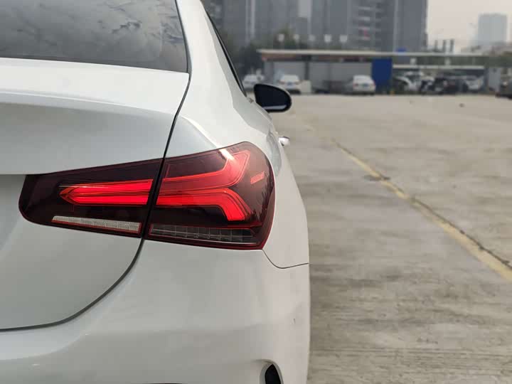 Фото 8 - Mercedes-Benz A-Class