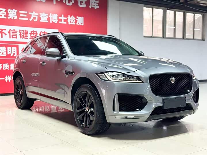 Фото 3 - Jaguar F-Pace