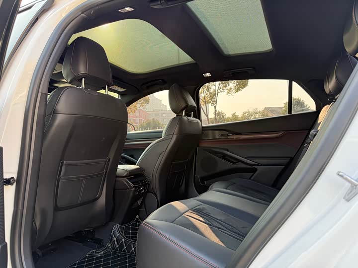 Фото 9 - Ford Mondeo