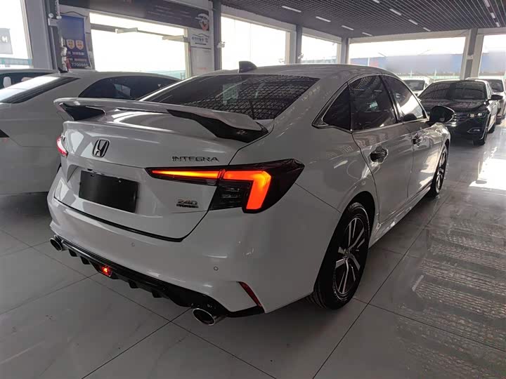 Фото 7 - Honda Integra