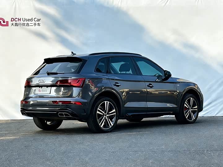 Фото 4 - Audi Q5L