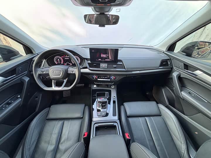 Фото 6 - Audi Q5L