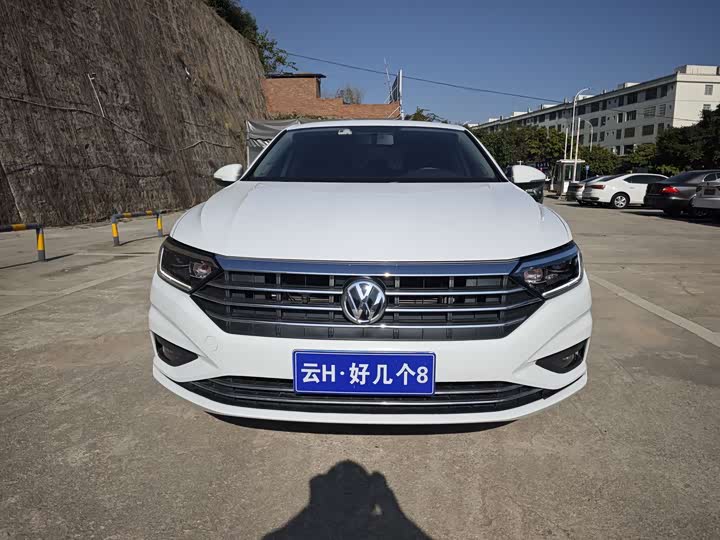 Фото 2 - Volkswagen Sagitar L