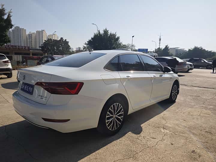 Фото 6 - Volkswagen Sagitar L