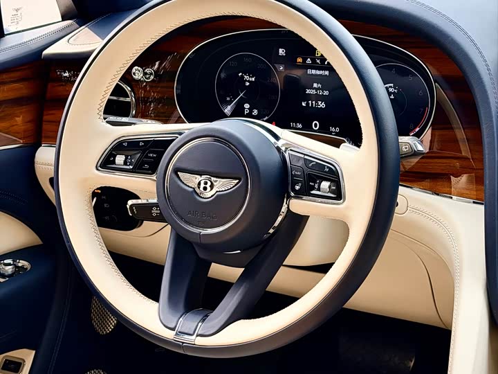 Фото 6 - Bentley Bentayga
