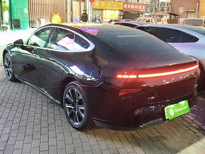 Фото 5 - XPeng P7