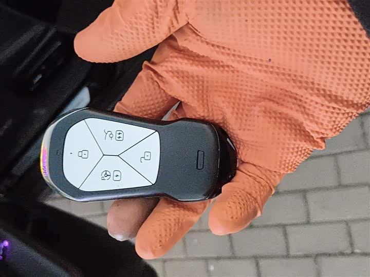 Фото 9 - XPeng P7