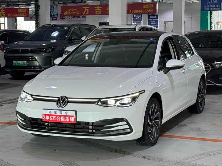 Фото 1 - Volkswagen Golf