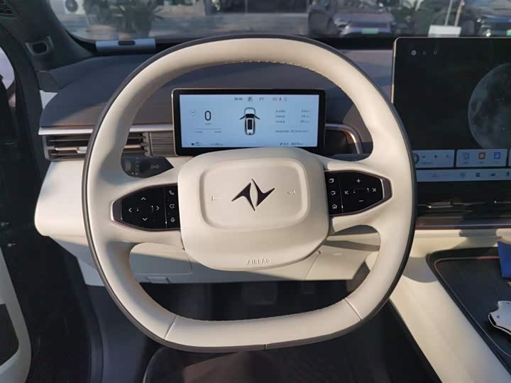 Фото 3 - Dongfeng Yipai eπ 008