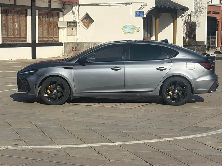 Фото 8 - MG Motor 6