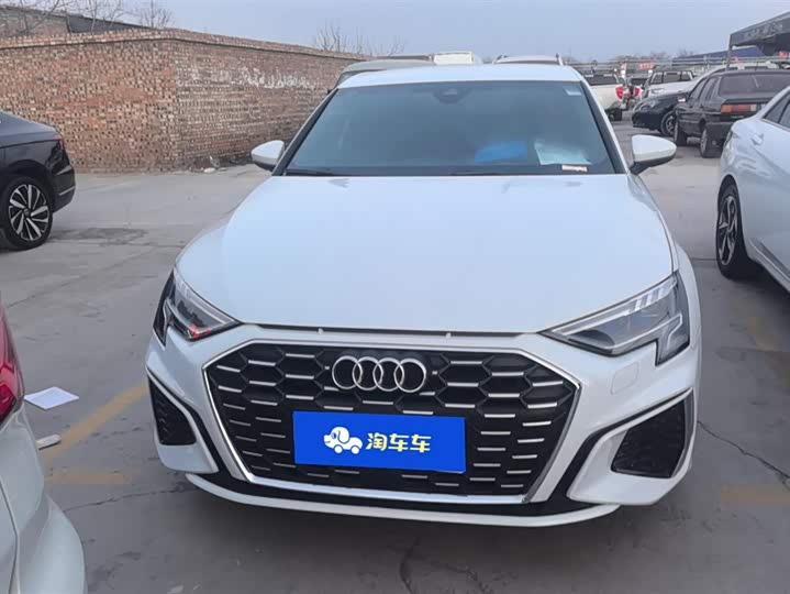 Фото 2 - Audi A3