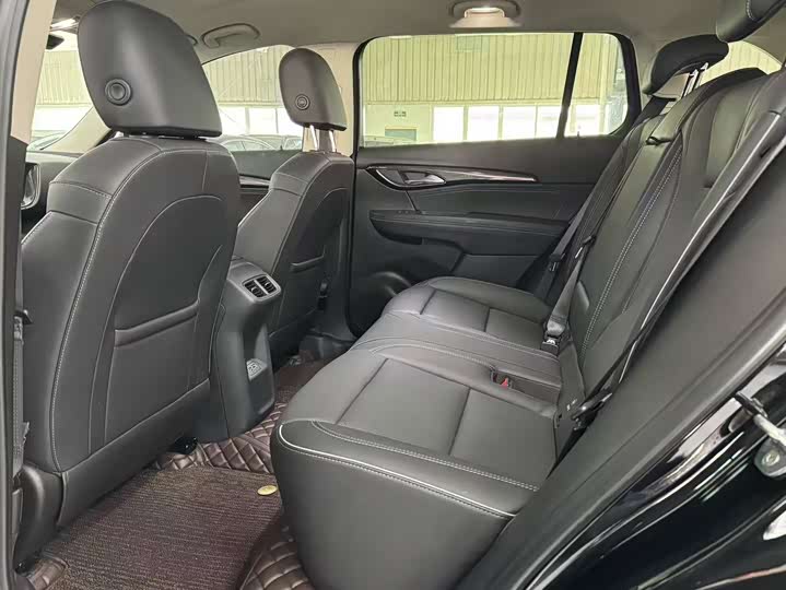 Фото 6 - Buick Envision Plus