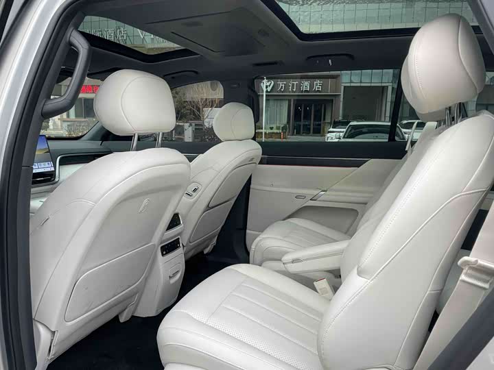 Фото 7 - Dongfeng Yipai eπ 008