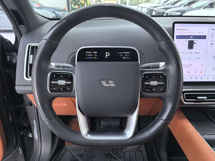 Фото 7 - LiXiang L9