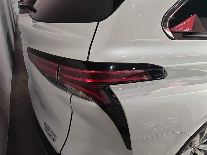 Фото 8 - Toyota Sienna