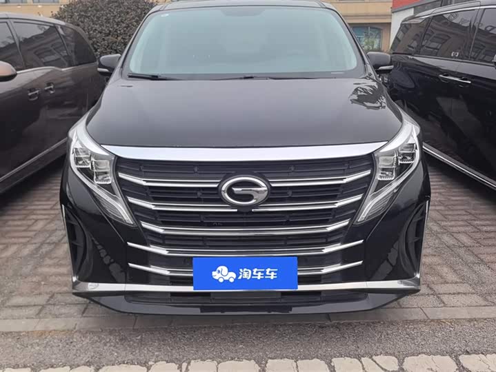 Фото 2 - GAC Trumpchi M8