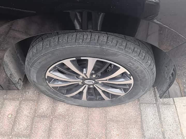 Фото 6 - GAC Trumpchi M8