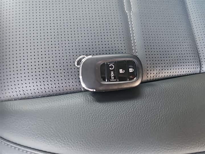 Фото 9 - Honda CR-V