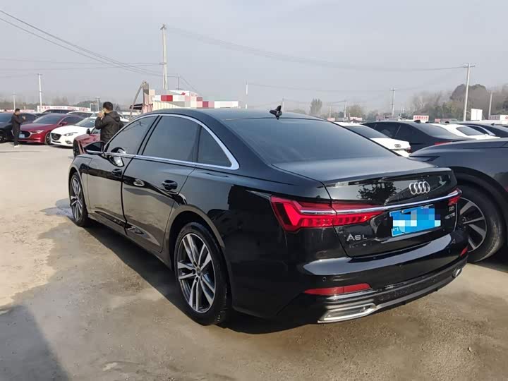 Фото 5 - Audi A6L