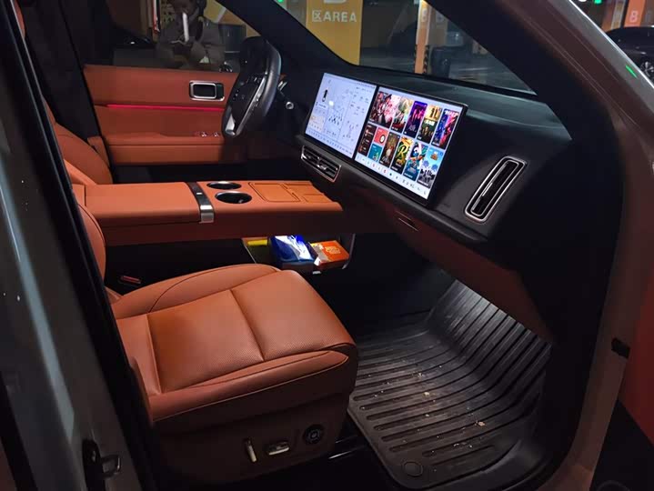 Фото 8 - LiXiang L6