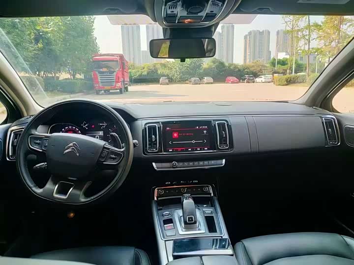 Фото 5 - Citroen C6