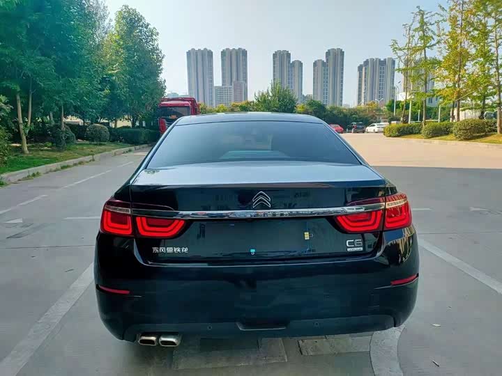 Фото 8 - Citroen C6