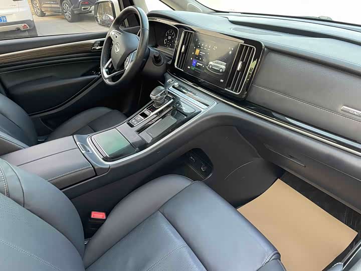 Фото 5 - GAC Trumpchi M8