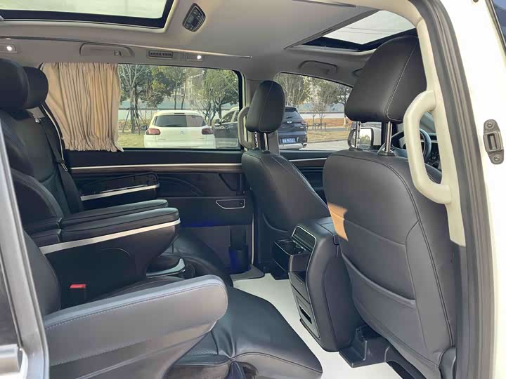 Фото 9 - GAC Trumpchi M8