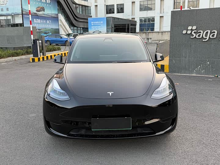 Фото 2 - Tesla Model Y