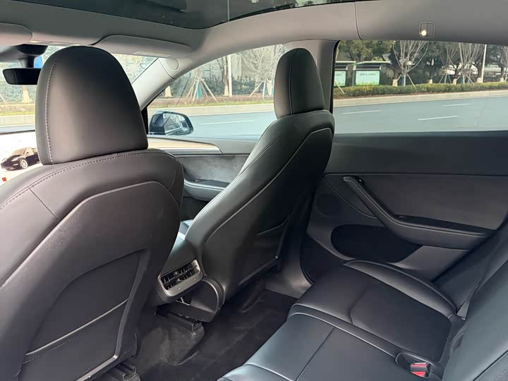 Фото 5 - Tesla Model Y