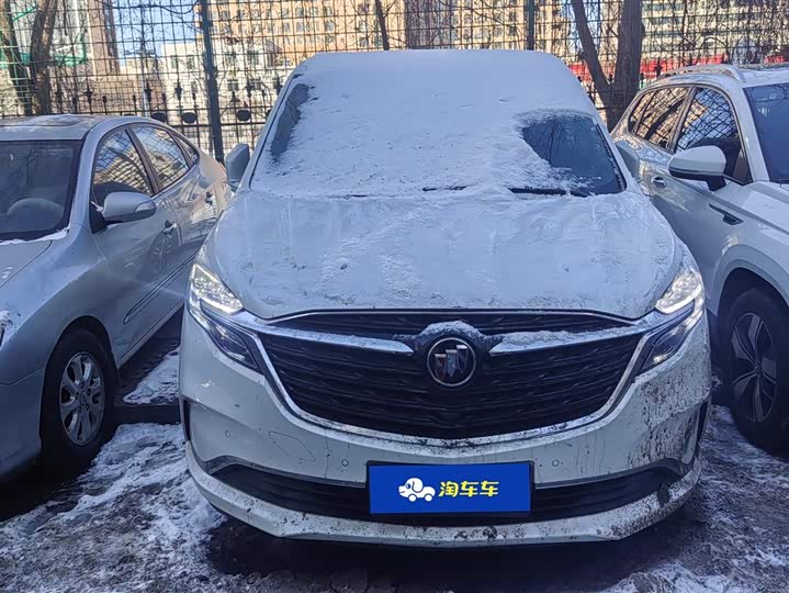 Фото 2 - Buick GL8 ES