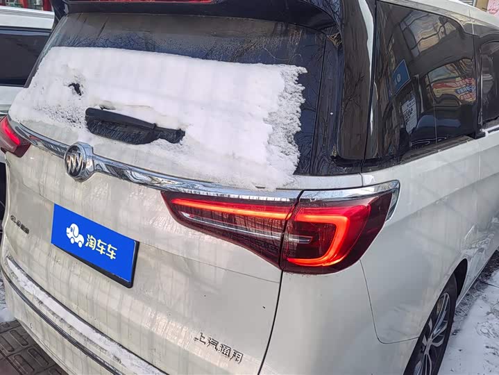 Фото 3 - Buick GL8 ES