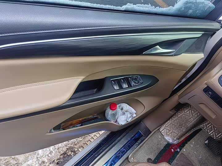 Фото 7 - Buick GL8 ES