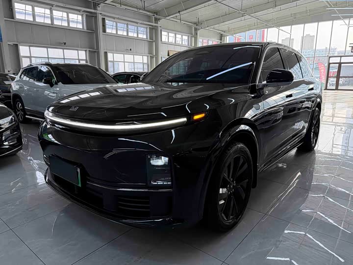 Фото 1 - LiXiang L7