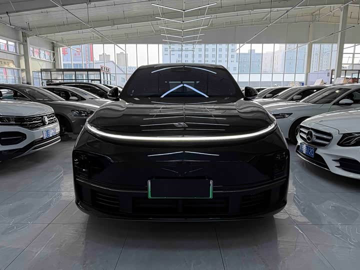 Фото 2 - LiXiang L7